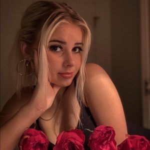 Meet your Posher, Lexi